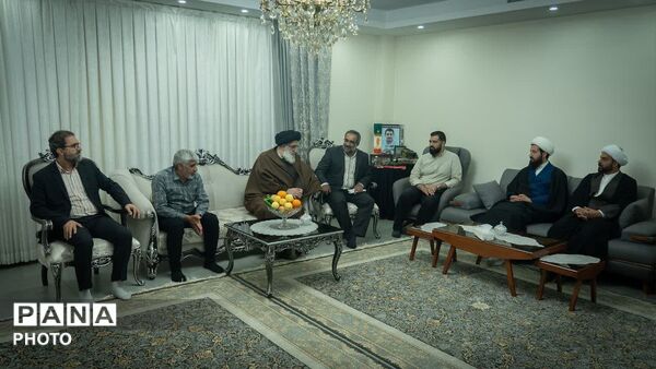 دیدار هفتگی نماینده ولی فقیه با خانواده معظم شهدا و ایثارگران