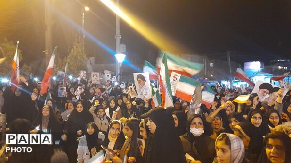 سوزاندن  نمادهای خصومت در چهارشنبه سوری نورآباد