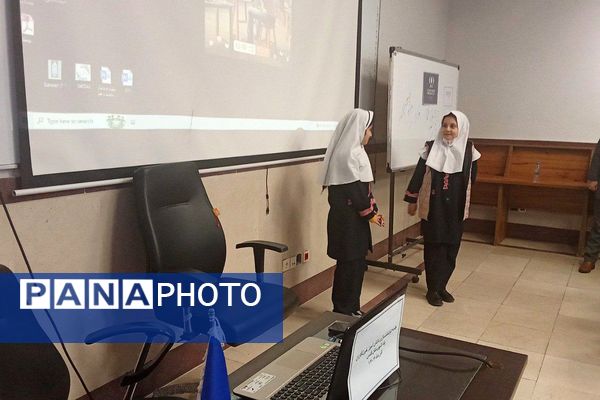 جلسه توانمند سازی دانش آموزان خبرنگاران پانا شهرستان قدس