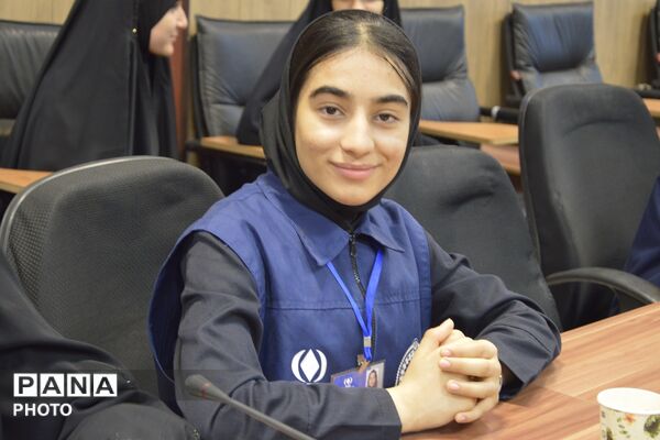آیین تجلیل از نخبگان پرورشی در بهارستان‌دو