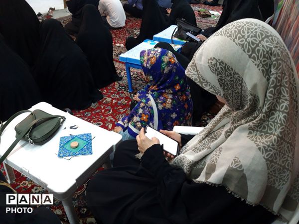 اقامه نماز استغاثه به امام زمان (عج) در موکب حماسه مقاومت دانش آموز 