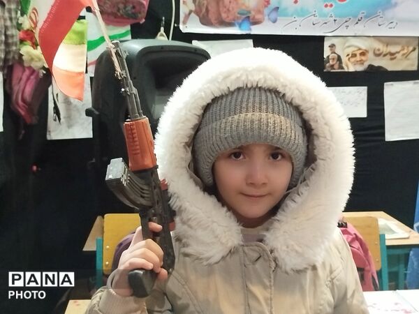 موکب دانش‌آموزی در سوگواره اربعین شهادت رهبر انقلاب و شهدای دانش‌آموز میناب
