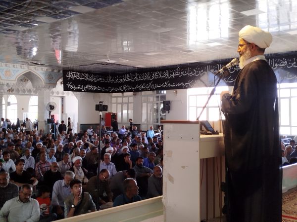 نماز جمعه شهرستان کاشمر با حضور پر رنگ مردم برگزار شد 