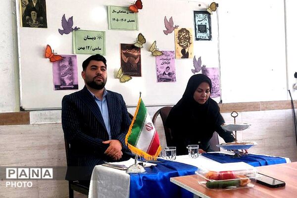 جلسه مشترک شورای معلمان مدارس ۱۲ بهمن و سامنی