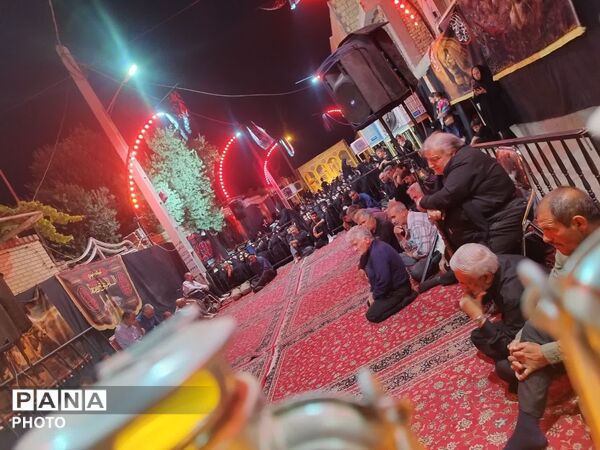 سه شب عزاداری به عشق امام حسین (ع) در اردکان