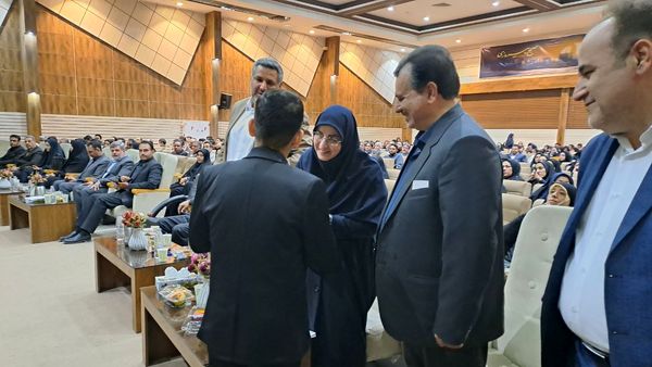 آشنایی معلمان تربت‌حیدریه با مبانی هوش مصنوعی