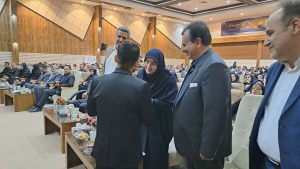 آشنایی معلمان تربت‌حیدریه با مبانی هوش مصنوعی