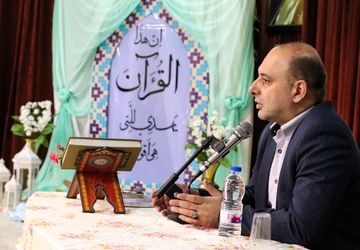 همایش تجلیل از برترین های مسابقات قرآن و عترت  ونمازدر لنگرود