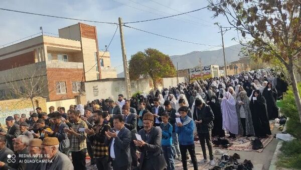 نماز عید فطر در مسجد صاحب الزمان روستای گزکوه