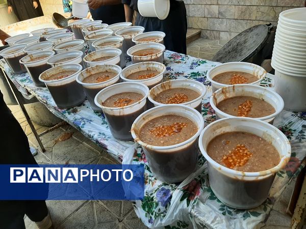 توزیع ۲۰ دیگ شله به عنوان نذر توسط خادم حرم مطهر رضوی و خیر بزرگ شهر مشهد مقدس