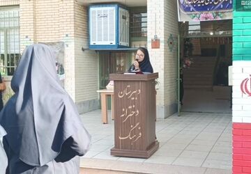زنگ آغازین سال تحصیلی در دبیرستان نمونه دولتی فرهنگ ناحیه ۳