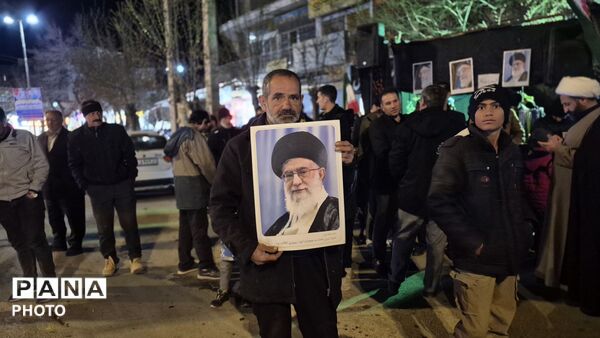 همراهی مردم فارسان با آرمان‌های رهبر معظم انقلاب 