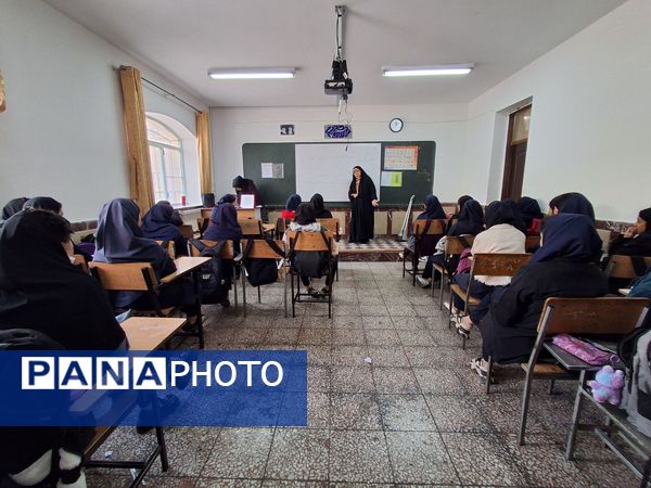 نگاهی به محفل انس با قرآن مدرسه شهید مدرس ناحیه۳ تبریز