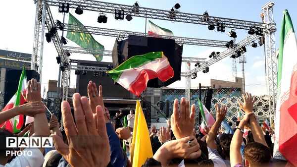 قلب هایی مملو از عشق به ولایت در تهران