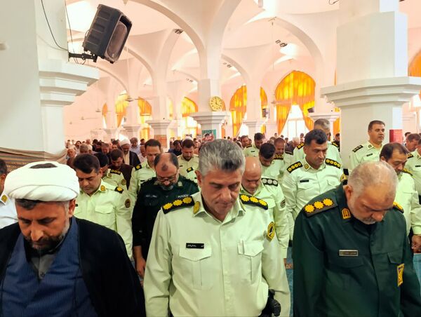 برگزاری نماز عبادی سیاسی جمعه همزمان با شروع هفته انتظامی در شهرستان خلیل اباد 