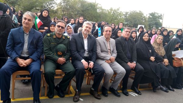 مهر تحصیلی در مدارس اهر