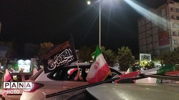 رژه ماشینی در شانزدهمین شب از سال ۱۴۰۵ 