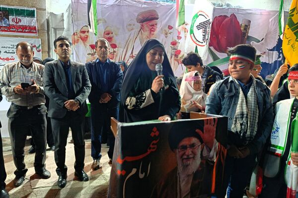 موکب آموزش و پرورش ناحیه یک کرمانشاه، نقطه عطف راهپیمایی شبانه شد