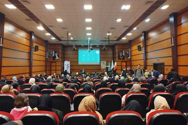 همایش جوانی جمعیت و فرزندآوری در بهارستان دو