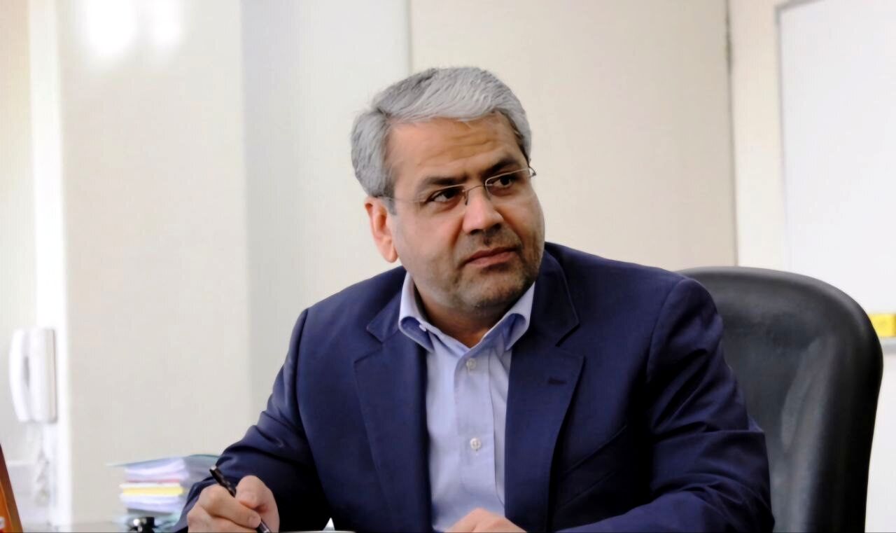 دبیر هیات دولت: وزیر آموزش و پرورش تدریس زبان قومی در کنار زبان رسمی را پیگیری می‌کند