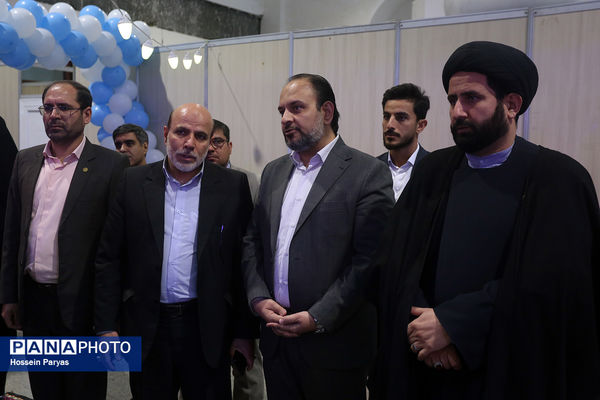 بازدید وزیر آموزش و پرورش از سی‌ودومین نمایشگاه بین‌المللی قرآن کریم