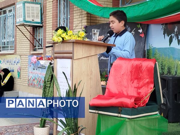 آغاز سال تحصیلی جدید و نواختن زنگ مهر در کاشمر