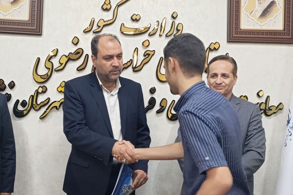 نشست بر خط قرارگاه‌های میدان 14صفر 3 با استاندار خراسان رضوی در فرمانداری نیشابور