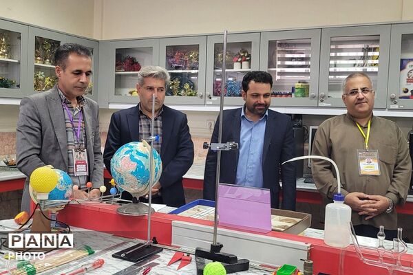درخشش استعدادهای علمی مرحله استانی دوازدهمین جشنواره نوجوان خوارزمی در بهارستان‌دو