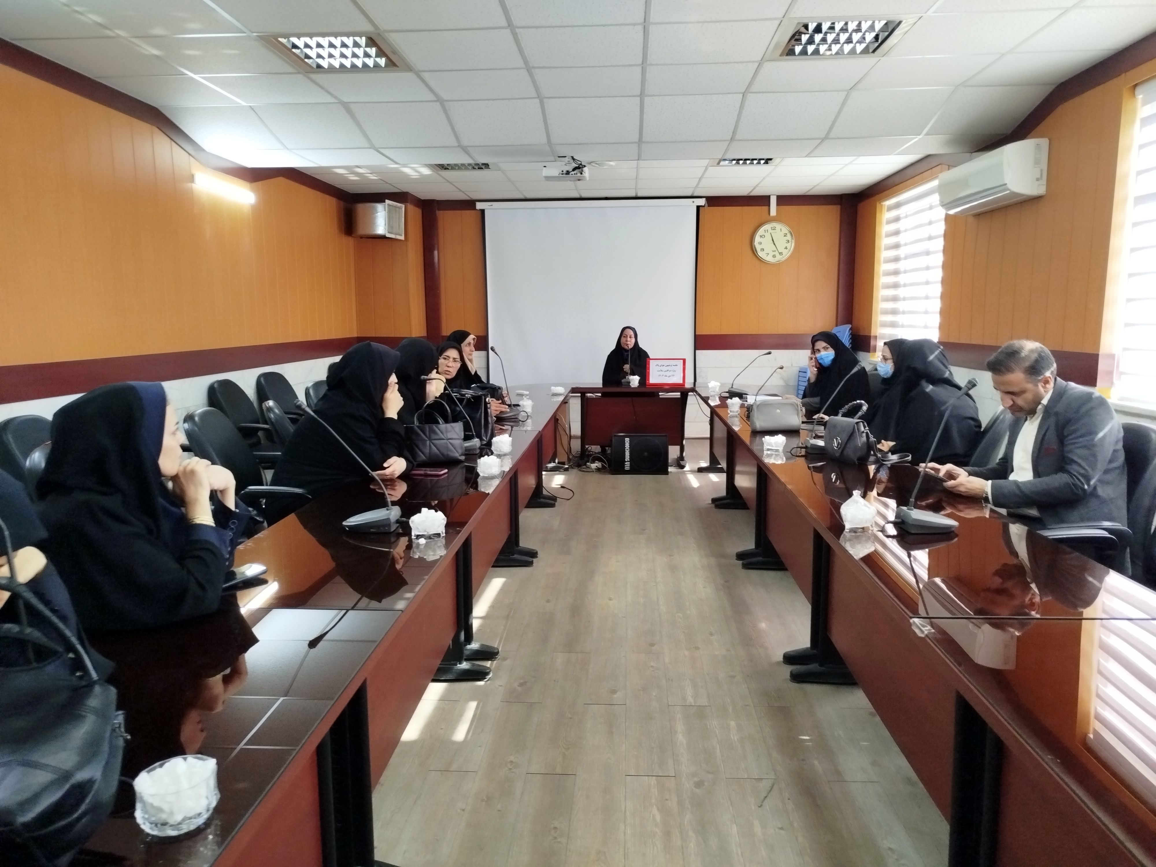 جلسه توجیهی هوای پاک ویژه مراقبان سلامت مدارس شهرستان کاشمر 