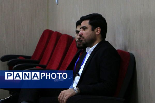 مسیر معلمی گامی در ارتقای مهارت‌های حرفه‌ای فرهنگیان ملارد