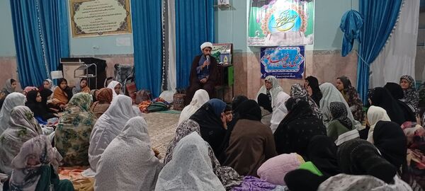 مراسم شبی با نهج البلاغه در اعتکاف مسجد جامع روستای نقاب خلیل آباد