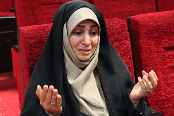 برگزاری جشن روز دختر با همکاری کانون خدمت رضوی و نهادهای آموزشی در منطقه 14 تهران 