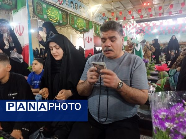 برگزاری مراسم تحویل سال نو در گلزار شهدای ملارد 