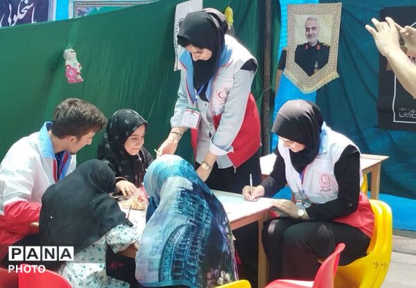 اوج خدمت جمعیت هلال احمر در مراسم وداع و تشییع رهبر انقلاب در ۴۵ متری گلشهر کرج