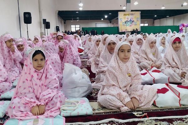 جشن فرشته‌ها در شهر قیامدشت ری یک