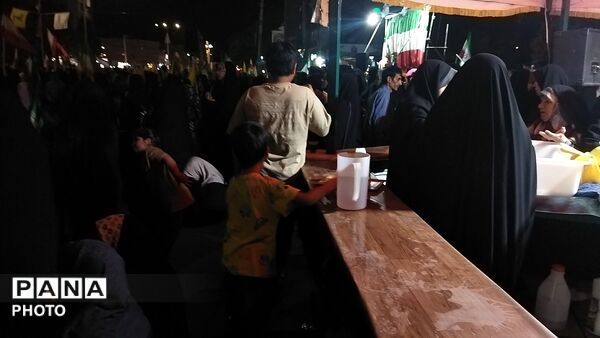 چایخانه هیئت الزهرا در نود و چهارمین شب از اجتماعات مردمی  
