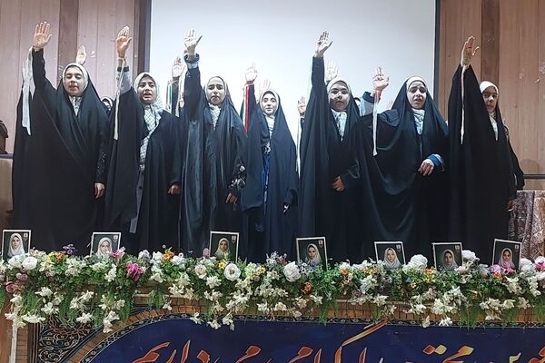 آیین تجلیل از فرماندهان واحدهای بسیج دانش‌آموزی در شیراز