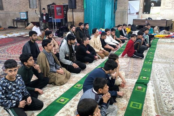 بازدید مسئولان از روند برگزاری اعتکاف دانش‌آموزی؛ تأکید بر تقویت برنامه‌های تربیتی