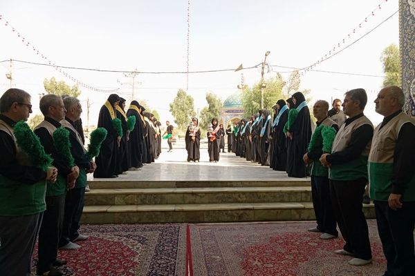 خادمان کوچک، ارادت بی کران