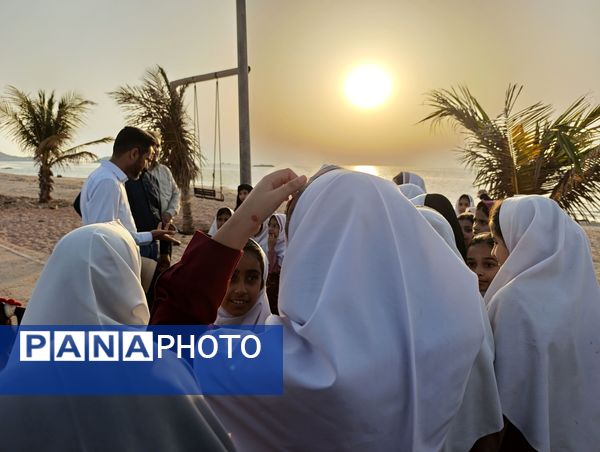 پاکسازی ساحل زیبای بوموسی توسط دانش‌‌‌آموزان 