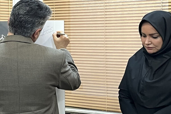 آیین رونمایی از کتاب «قلعه ایرج» در شهرستان پیشوا 