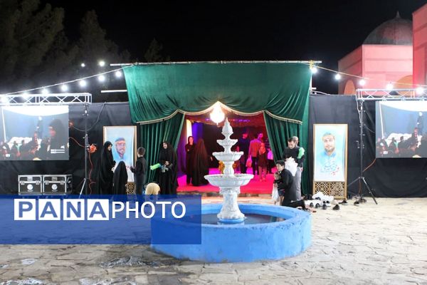 اجتماع «عاشقان بی‌نشان» در کاشان؛ روایت تصویر از شب ادای احترام به شهدا