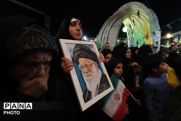 شب اربعین قائد امت اسلام در دانشگاه آزاد اسلامی مشهد