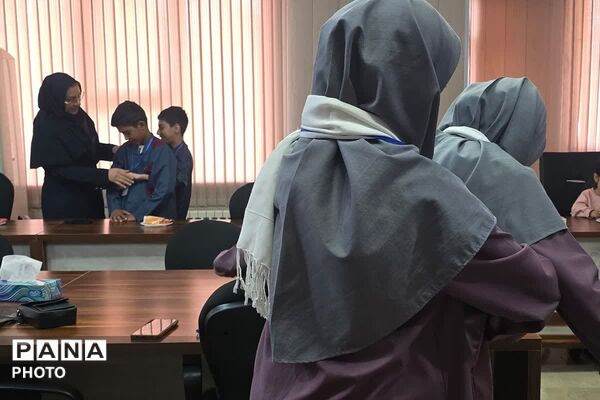 جلسه بهداشت با حضور مسئولین مرتبط در هفته سلامت