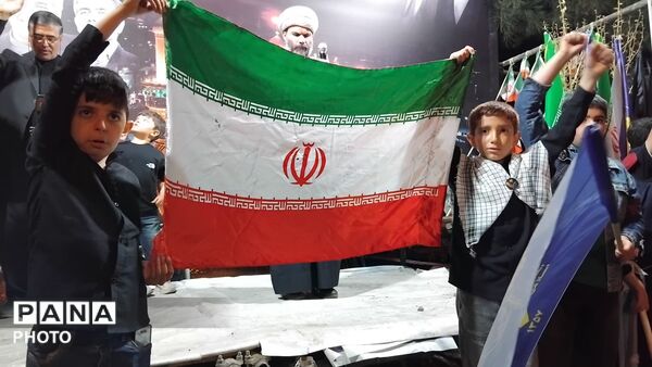 هم‌نوایی فرهنگیان و دانش‌آموزان اهر در سوگواره شبانه رهبر شهید
