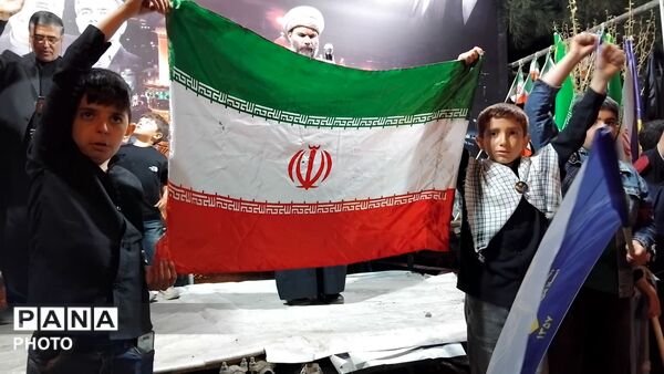 هم‌نوایی فرهنگیان و دانش‌آموزان اهر در سوگواره شبانه رهبر شهید