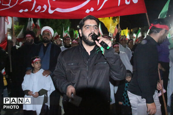 دسته کفن پوشان یزدی در سوگ رهبر انقلاب