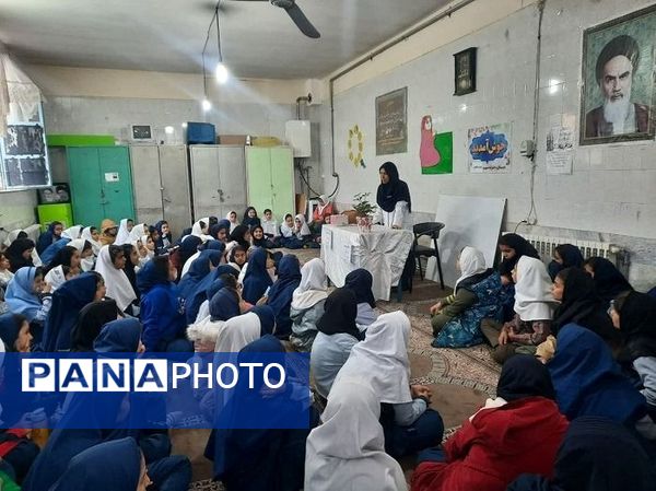 تجلیل از خانواده‌های پرستار مدرسه شهید خاقانی شیروان