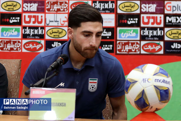 نشست خبری سرمربی تیم های ملی فوتبال ایران و ازبکستان