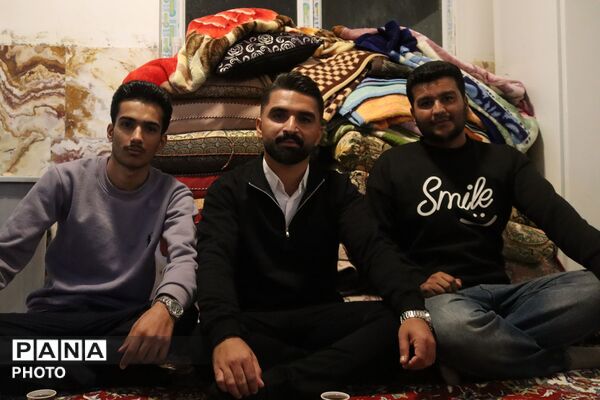 برنامه رواق در فلارد